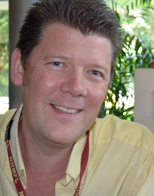 portrait photo of Prof Stephen Hill