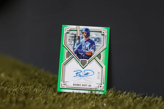 2022 Topps Definitive Bobby Witt Jr. green rookie autograph 3/25
