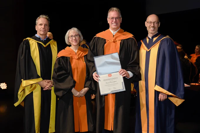 Martin Hudon, secrétaire général de l’Université du Québec, Manon Champagne, vice-rectrice à l'enseignement et à la réussite à l'UQAT, le professeur François Godard et Vincent Rousson, recteur de l'UQAT 