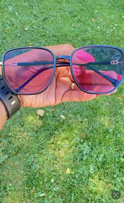 Photo-chromatic lenses