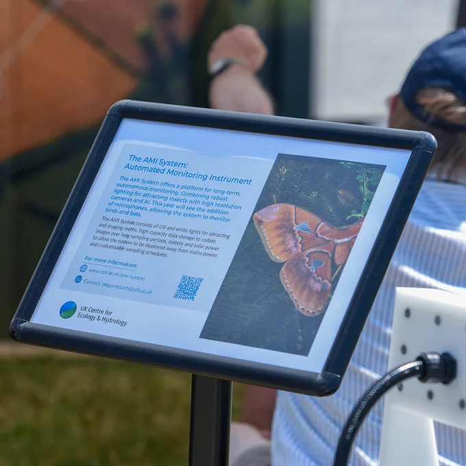 Leaflet describing the automated monitoring instrument AMI system