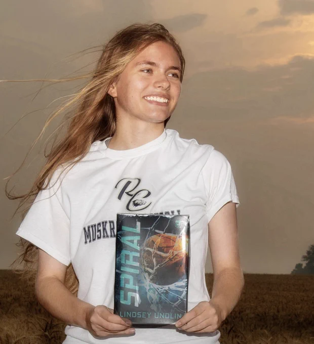 BREAKING ND teen author Lindsey Undlin’s SPIRAL (https://tinyurl.com/nhz6ybzk) is selected for Great Reads from Great Places program, an annual booklist featuring authors from all 50 states/territories & distributed at @LibraryCongress's National Book Festival https://tinyurl.com/5fnr82td