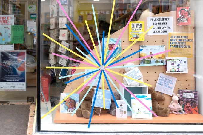 La vitrine brisée de la librairie Pantagruel, à Marseille.
©Jean de Peña 