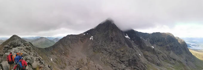  mountain ridge between Carn Mor Dearg and Ben Nevis 