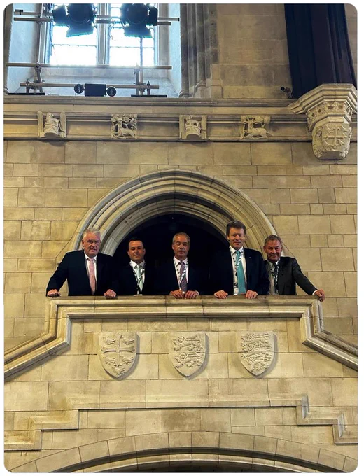 The 5 Reform MPs on a balcony.