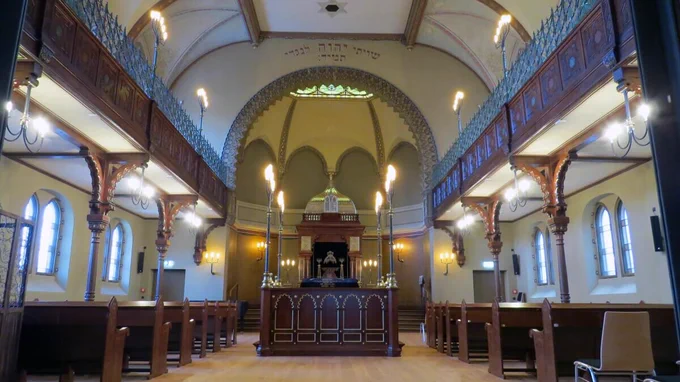 Das Innere der Carlebach-Synagoge in Lübeck