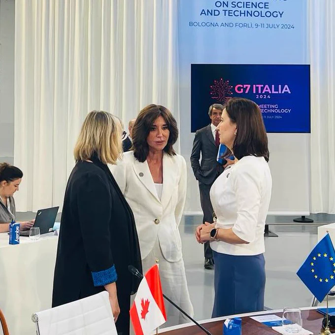 Sylvie Retailleau avec Anna-Maria Bernini et Iliana Ivanova.