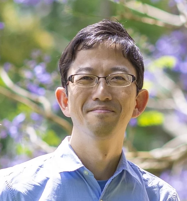 Portrait photo of Tatsuya Amano