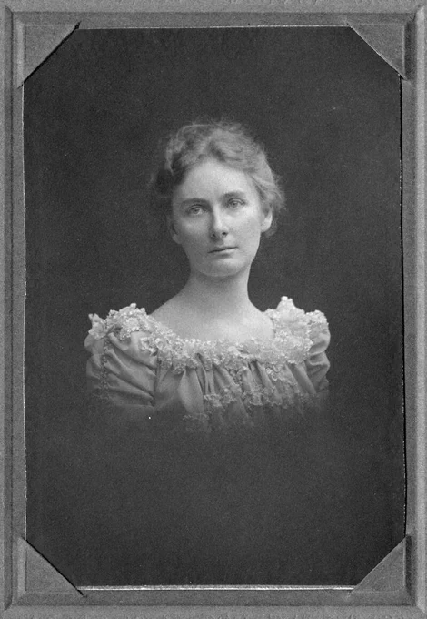 Photograph of USGS geologist, Florence Bascom. Courtesy of Smithsonian Institution Archives, Accession 90-105, Science Service Records, Image No. SIA2007-0184 