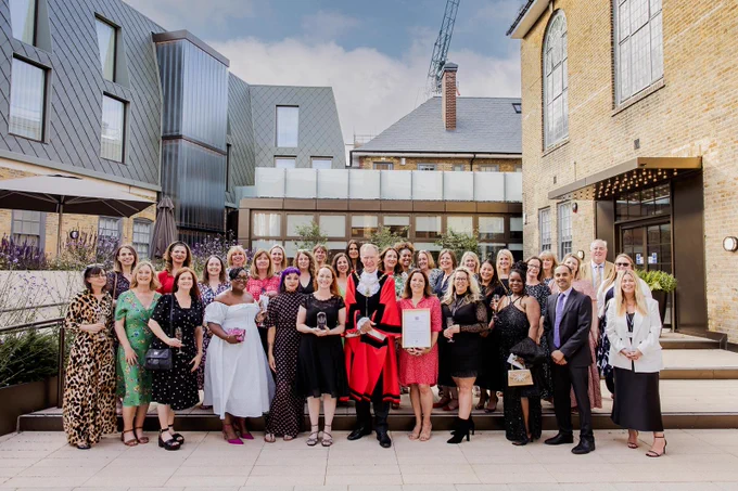 Photo of the Mayor with Bromley Brighter Beginnings volunteers at the reception. Photo credit Kate Darkins photography.