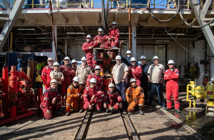The Expedition 403 Sea1 crew gathers for a group photo at the end of the expedition. (Credit: Tiffany Liao, IODP JRSO)