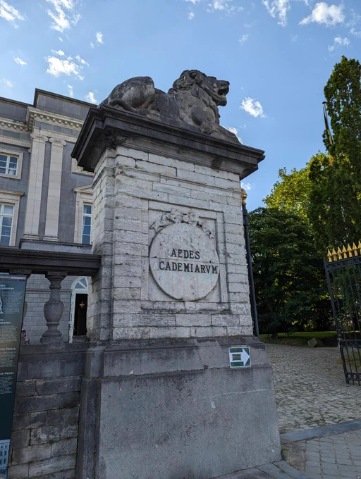 The entrance to the Royal Belgian Institute of Natural Sciences vigilated by a lion