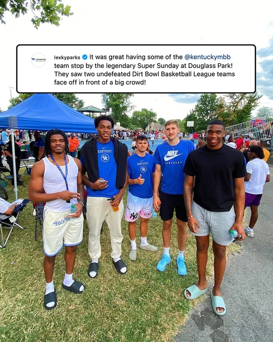 Otega Oweh, Amari Williams, Kerr Kriisa, Andrew Carr, and Brandon Garrison at Douglass Park watching the Dirt Bowl Basketball League.