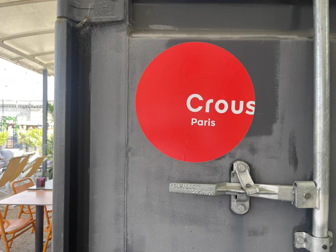 La barge du Crous de Paris.