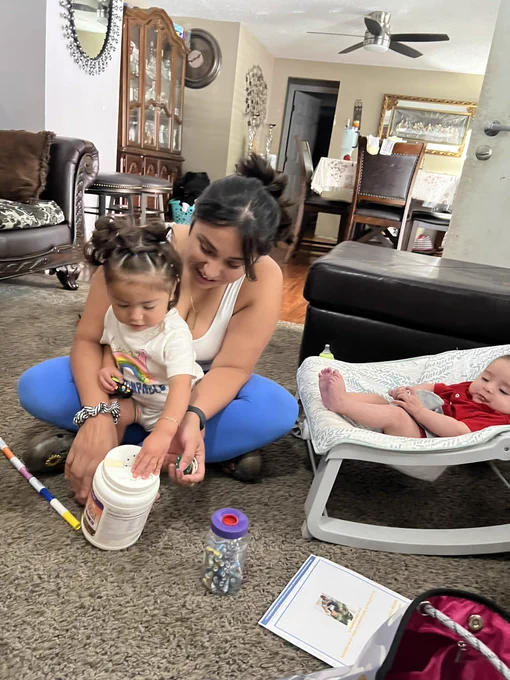 During a PAT visit  with Mrs. Gutierrez had mom read a book with to the children and then played a game called chips in a can.
#finemotoractivity #readtome #parentsasteachers #family #FamilyFun #familia #pat #dph