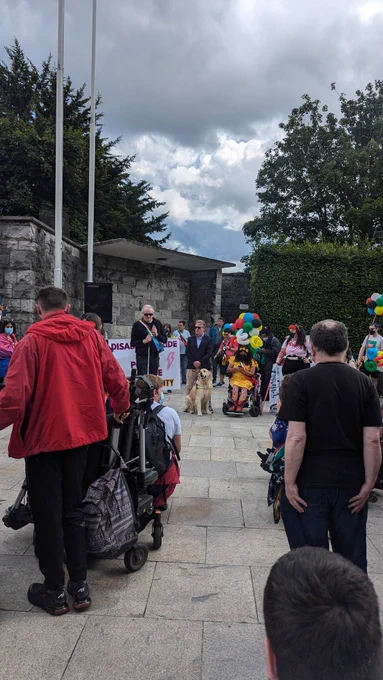 An image of Cllr Declan Meenagh and Senator Tom Clonan speaking at the Garden of Remembrance 