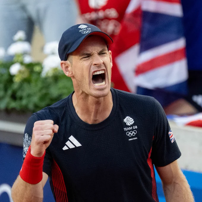 Andy Murray celebrates at Paris 2024