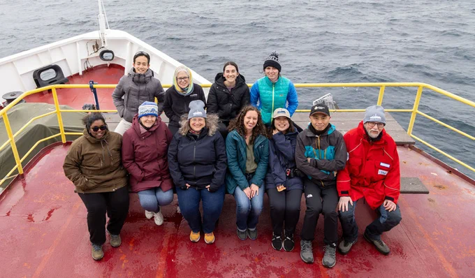 The Expedition 403 midnight to noon shift science party members. (Credit: Tiffany Liao, IODP JRSO)