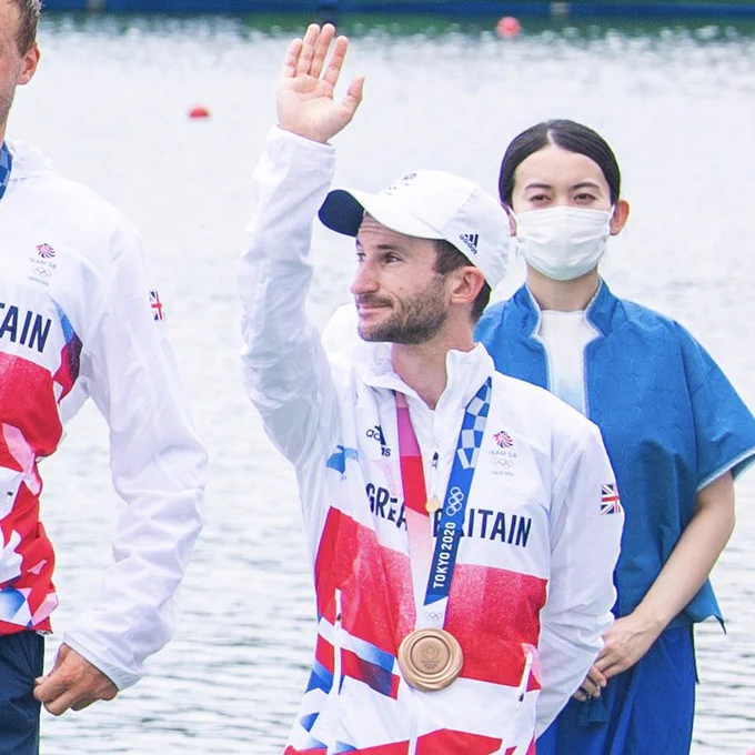 Henry Fieldman with his bronze medal from Tokyo 2020 in the men’s eight rowing final.