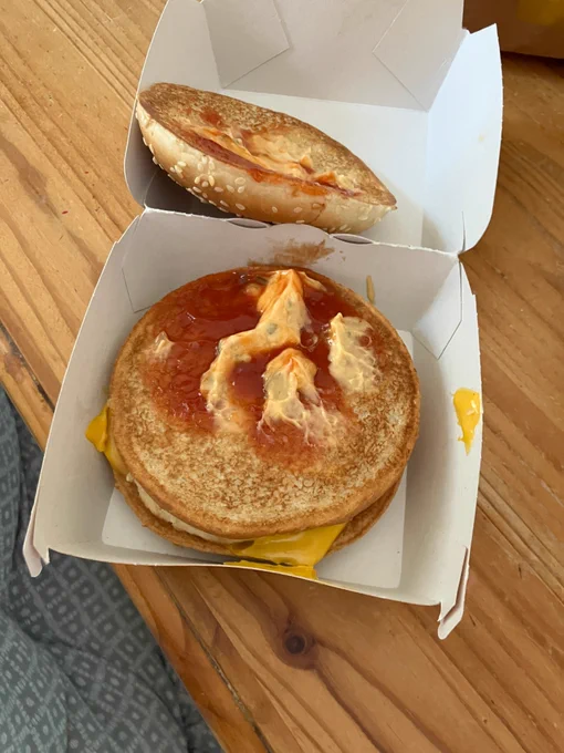 Yep, that's some bread, cheese, and sauce for £6! Bargain!