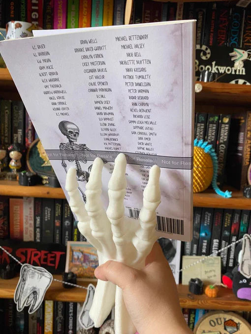 The back of SHORT SCARES
Listing all 69 authors