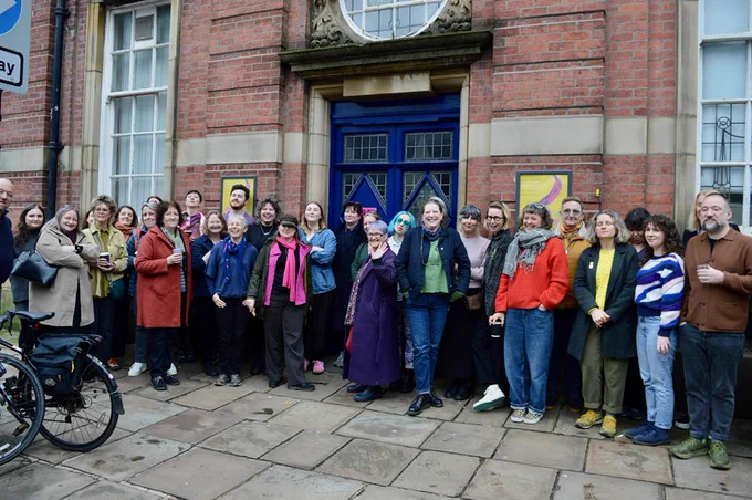 Group of painters (Nancy Collantine, Katie Tomlinson, Joanna Whittle, Jayne Simpson, Sarah Feinmann, Fiona Stirling, Lindsey Bull) outside Birley Studios