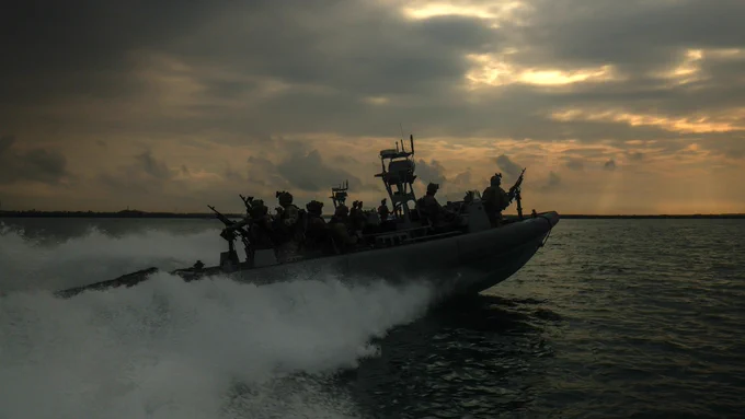 UK COMMANDO FORCE IN AUSTRALIA

(Pictured: Royal Marine Commandos from 539 Raiding Squadron, 47 Commando Raiding Group Royal Marines working alongside Australian 1 Brigade Force Recon on Ex PREDATORS RUN. The allies used the RM’s Commando Raiding Craft (CRC) and Australian Inflatable Craft to practice troop insertion and extraction under fire techniques.)

The Littoral Response Group (South), LRG(S), has been deployed to Darwin, Australia for Ex PREDATORS RUN. The LRG consists of a land element led by 40 Commando Group, with personnel from across the UK Commando Force, and a maritime element, with RFA Lyme Bay, and RFA Argus, and raiding craft from 47 Commando Raiding Group. 

The Commandos are in the Northern Territory to work alongside 1 Brigade of the Australian Army, the lead Littoral Brigade within the Australian Defence Force. Other participants in Ex PREDATORS RUN include the USMC, and other regional partners such as the Philippines. The exercise presents a unique opportunity to