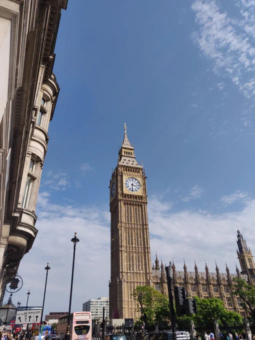Photo of Big Ben on a sunny day