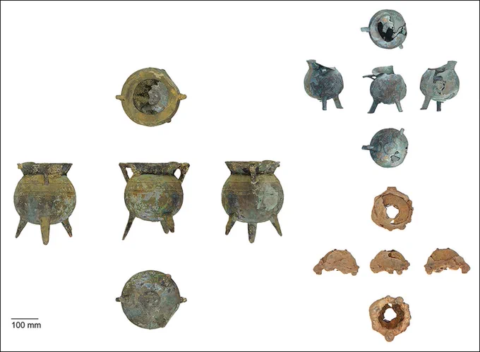 Cauldron (left), posnet, a smaller cauldron with a long handle (upper right) and brazier (lower right).
