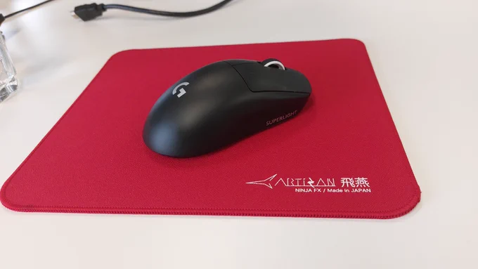 Logitech g pro x superlight mouse with the artisan ninja fx hein pad. I use this at work.