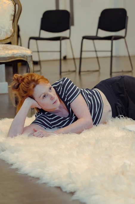 Laura Rogers in rehearsals for Abigail's Party