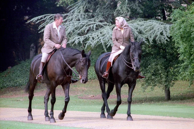 Queen with Reagan