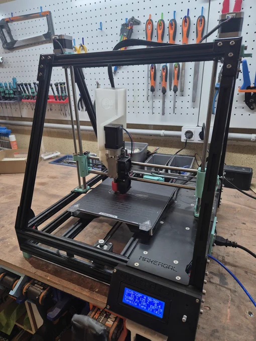 Impresora 3D con extrusor de pellets