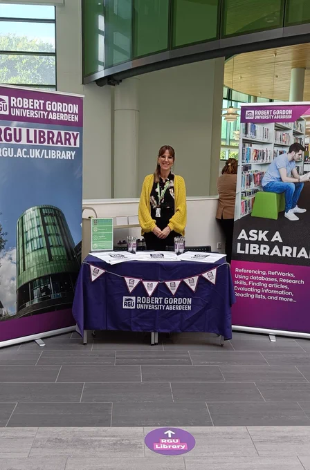 Library stand