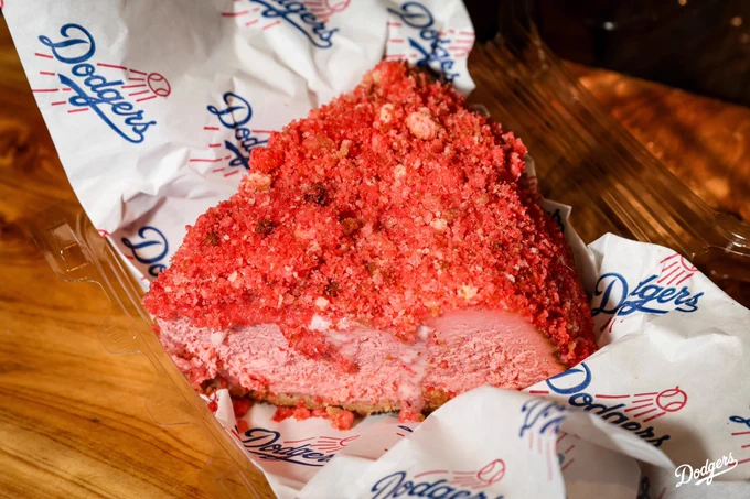 Strawberry Shortcake Cheesecake: Sweet Spot Loge 136, 7th Inning Sweets Reserve 2