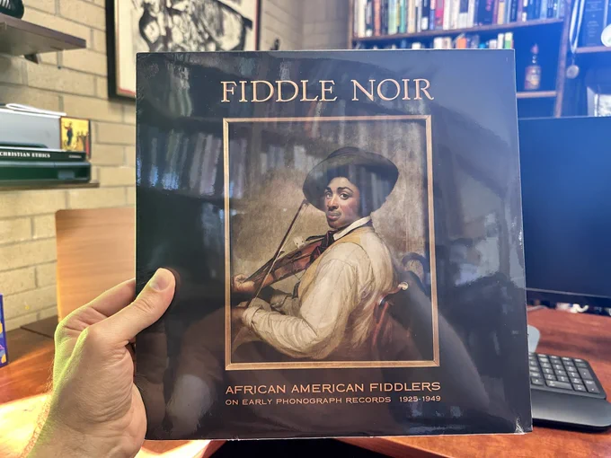 Vinyl album of fiddle noir African-American fiddlers on early photograph records 1925 to 1949