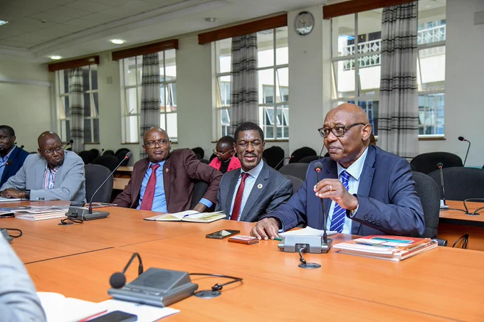 The KU School of Engineering and Architecture and the Institution of Engineers of Kenya (IEK) seek to establish a strategic partnership aimed at driving forward cutting-edge research and innovation in the engineering sector. Led by Eng. Jacton Mwembe, Honorary Secretary of IEK and Eng. Prof. Lawrence Gumbe, Chairperson of the Editorial Board for Engineering in Kenya magazine, a delegation of engineers visited Kenyatta University to assess the critical frameworks and processes necessary to formalize this collaboration. This partnership is poised to contribute significantly to the advancement of engineering science and technology for the benefit of both the profession and society at large. #EngineeringInnovation #ResearchExcellence #KenyattaUniversity #IEKPartnership #EngineeringScience #InnovationInEngineering