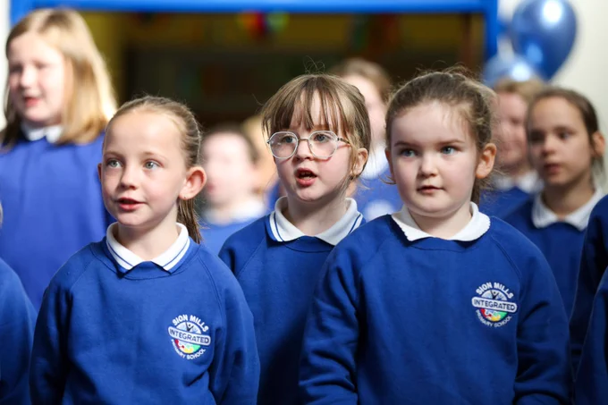 Mark Browne visiting Sion Mills Integrated Primary School and Nursery Unit.