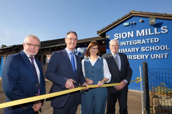 Mark Browne visiting Sion Mills Integrated Primary School and Nursery Unit.