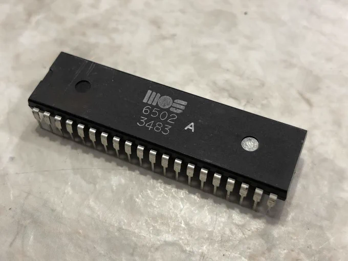 MOS 6502 CPU