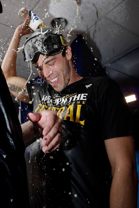 Christian Yelich champagne shower