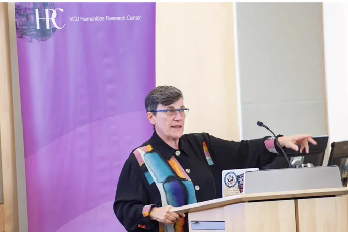 Dr. Paula Krebs