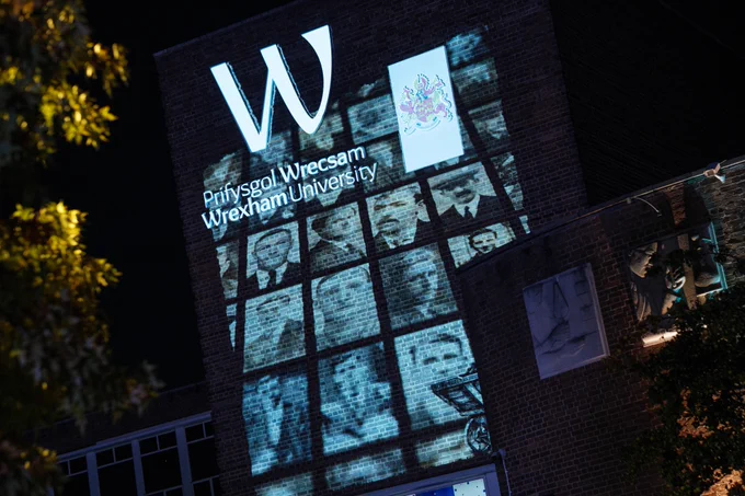 The front entrance with projection. 