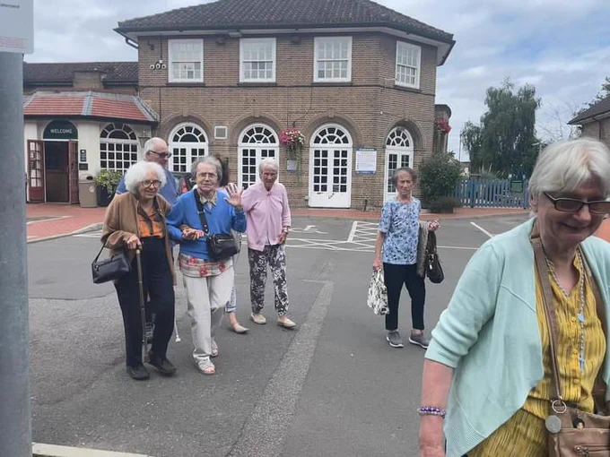 Age UK Ealing service users on their way to the Mylett Arms