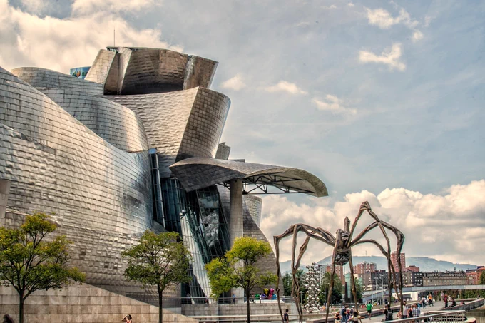 Guggenheim Museum, Bilbao with Maman by Louise Bourgeois.