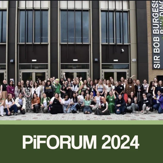 A group photo of the conference attendees.