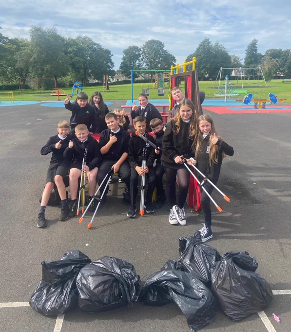 PC Watters and Kilwinning Academy youth volunteers