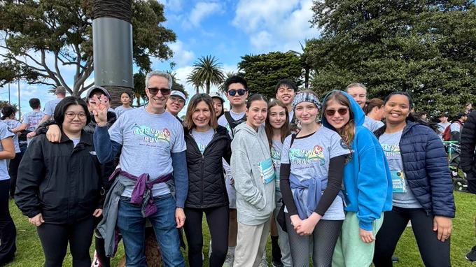 Hudson Institute researchers from the Centre for Cancer Research at the Robert Connor Dawes fun run in Melbourne.
