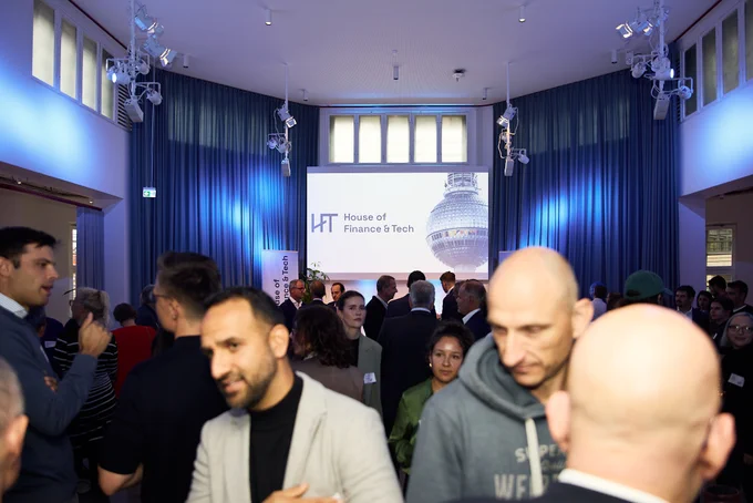Einblick in die Eröffnugnsveranstaltung des House of Finance and Tech
