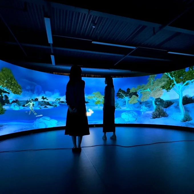 Guests interacting with “Flow” in the CAVERN space (Credit: Nina Wang)